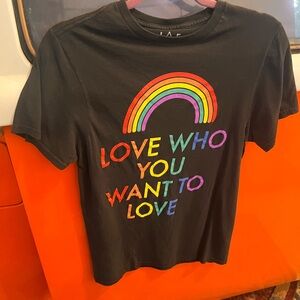 Black Rainbow Tee - Short Sleeve